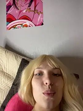 EasyPease live cam on StripChat