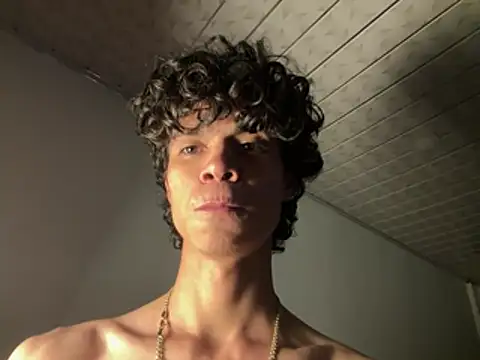 MyLatinHotBoys live cam on StripChat