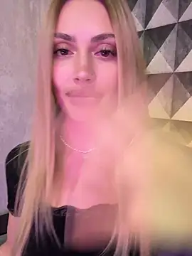 Elizabeth_Tay webcam