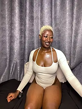 ZolaAmaya webcam