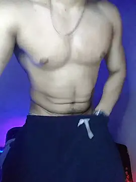 roxiii_ live cam on StripChat