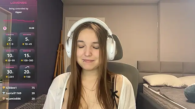 LunaBunny666 webcam