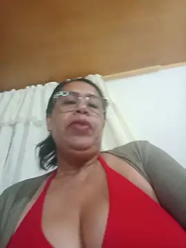 Emilif_ live cam on StripChat