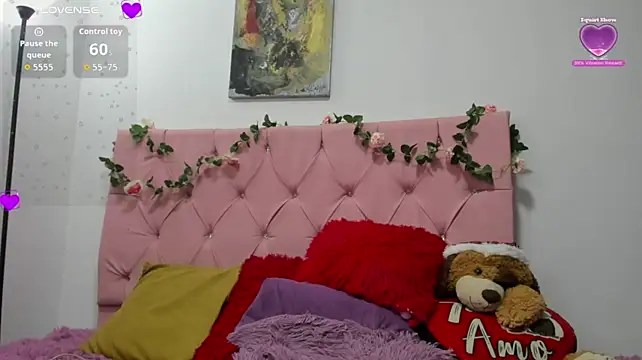 Antonella15 webcam