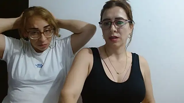 mademonsexy live cam on StripChat