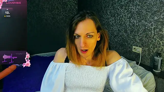 Anjela_Botton webcam