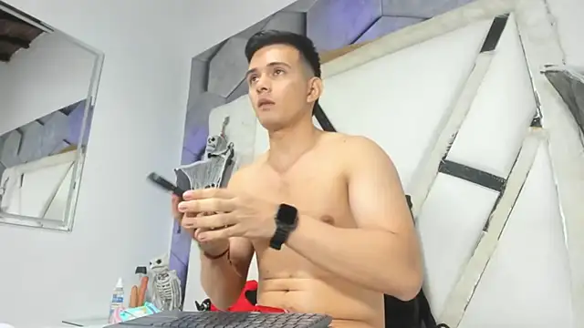 GoldenBoyM webcam