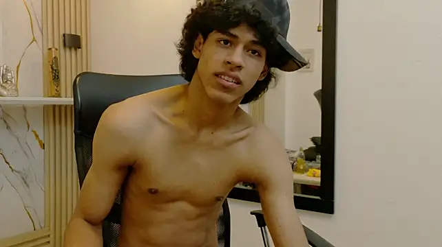 Zayn_Fox32 live sex cam
