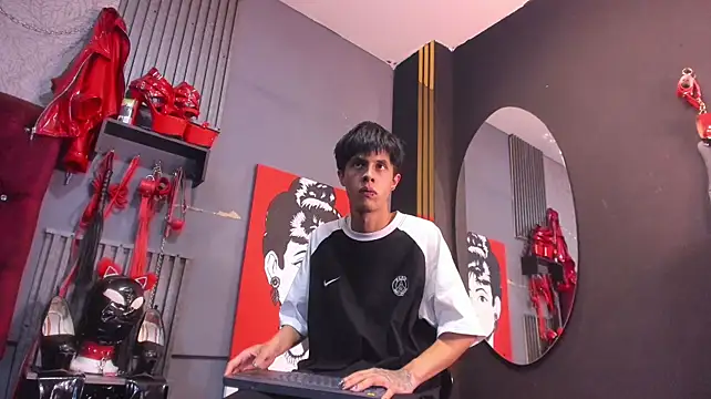 MikeHunteer live sex cam