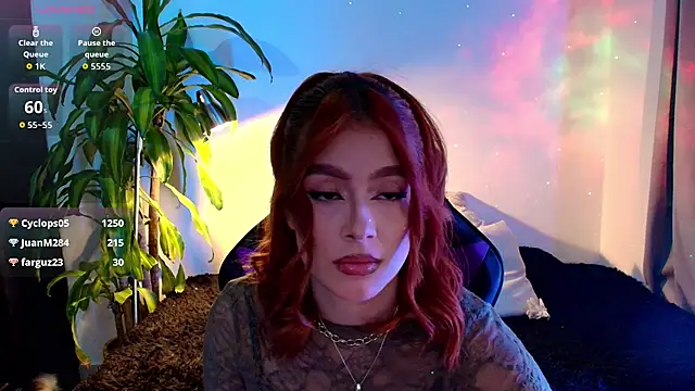 Mia_Volkova_
