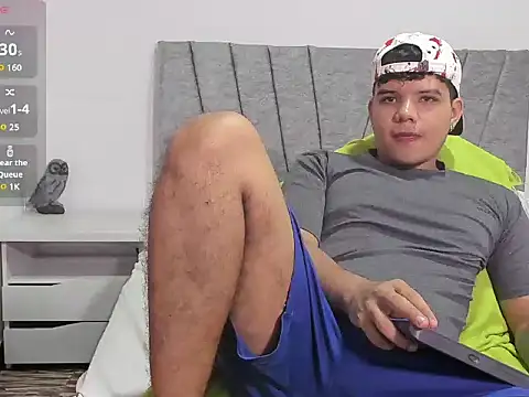 Axel_F00