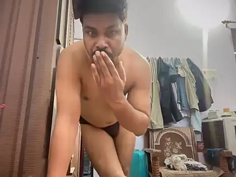 Raaz_5690