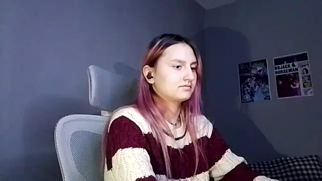 MayaGrins