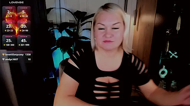 YolandaKiss live cam preview