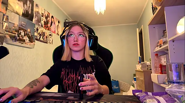 SoniaKotts webcam