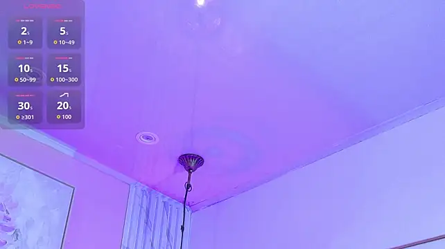 LaiaOvers live cam on StripChat