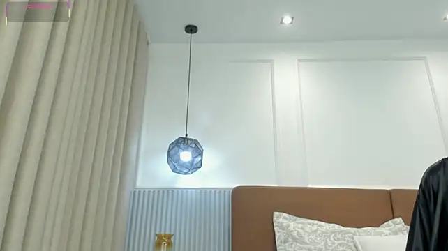 CharlotteDupontt webcam