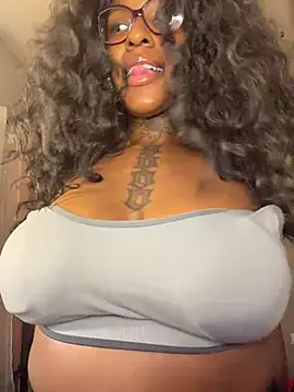 MistiSavannah live sex cam