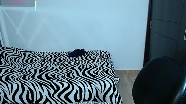 paula_lopez__ webcam