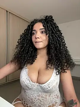 Curlyierr webcam