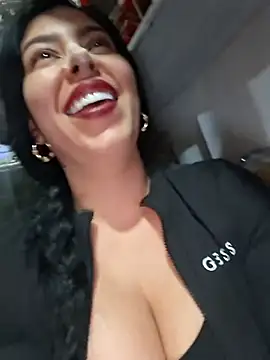 Luianna live sex cam