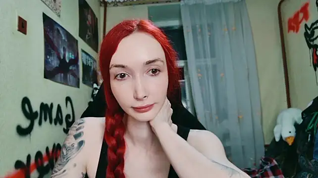 Roxy_Silver webcam