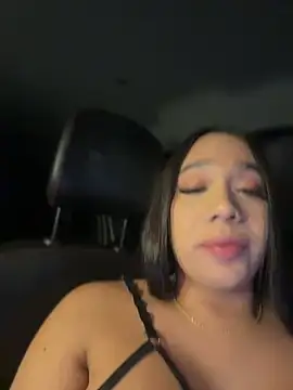 BitchySalome live sex cam