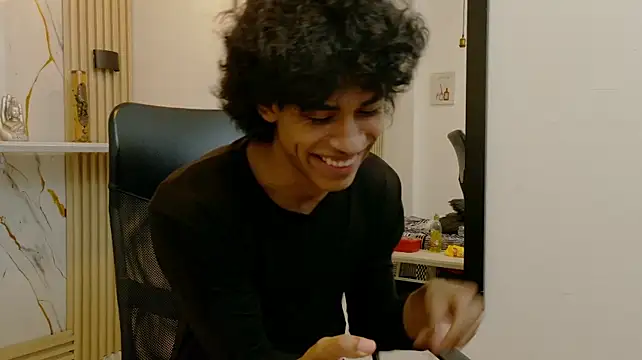 Zayn_Fox32 live sex cam