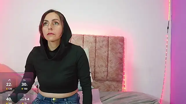 Ava_Raye