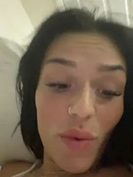 FlirtyFoxyxx