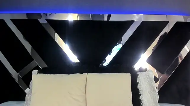 MarianaGarciaa__ webcam