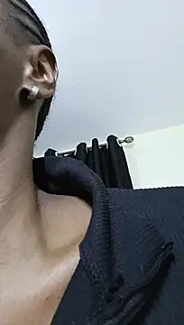 Miss_Eem live cam on StripChat