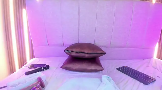 Alice_26_ webcam
