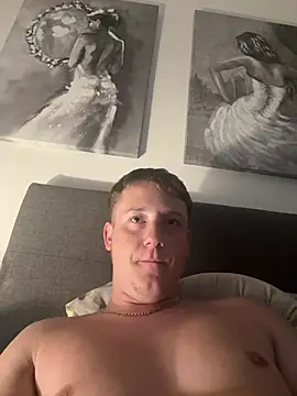 7inchLiam live cam on StripChat