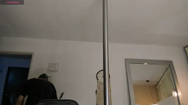 Lycan____ live cam on StripChat