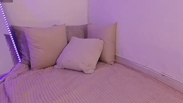 Maddye_ferrer1 webcam
