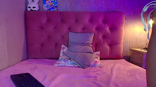 charlottemoonxz webcam