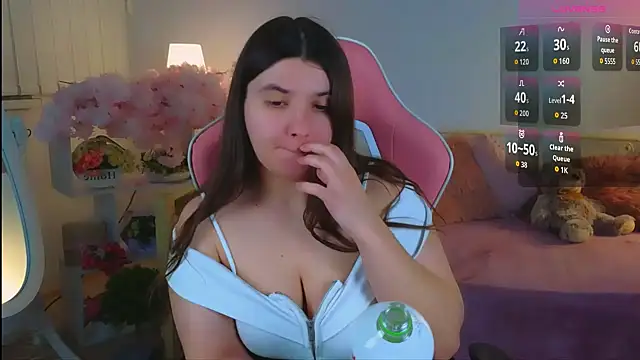 Viola__Shy webcam