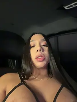 BitchySalome webcam