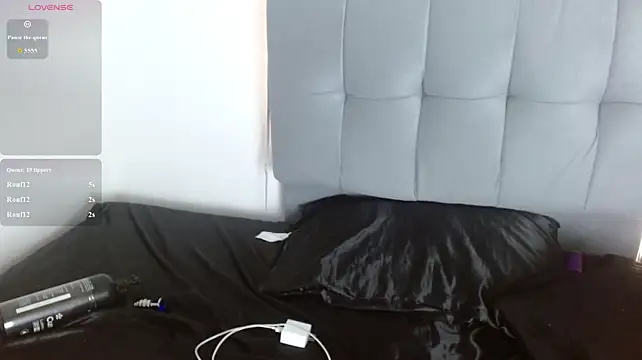 Moon_Ashley_ webcam