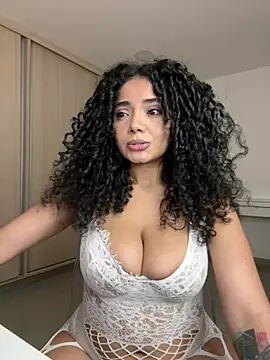 Curlyierr webcam