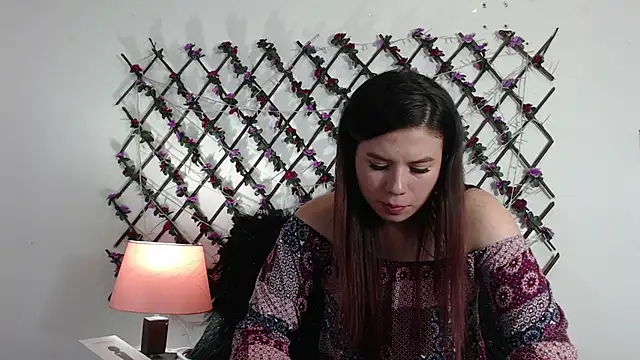 Samantha_Wallker live cam on StripChat