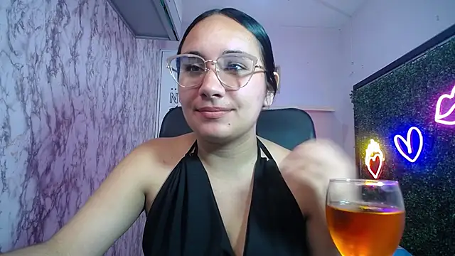 Maylin_horny19 live cam on StripChat