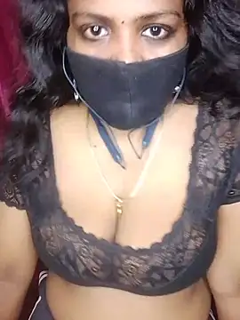 tamil_chocoqueen live cam on StripChat
