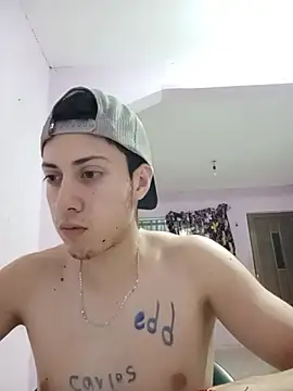 Carlitos7381 live cam on StripChat