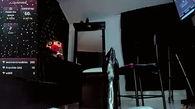 Nayara_K webcam