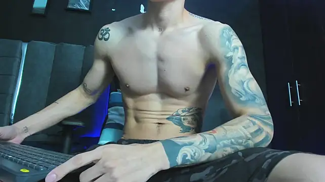Enzo_Maserati live cam on StripChat
