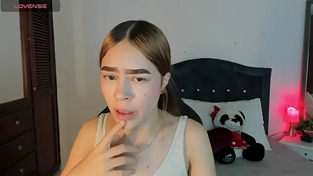 zoee_star live cam on StripChat
