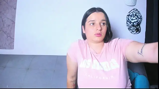 victoria_and_andra webcam
