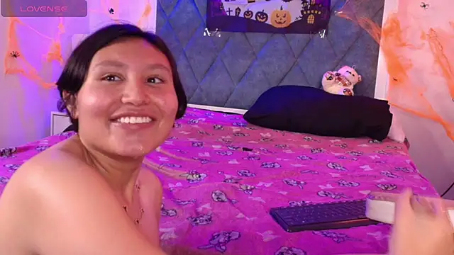 Emily_and_Taylor
